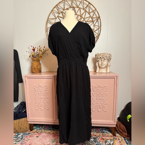 Westbound Dresses & Skirts - Black Women's West Bound‎ 2XL Dress with Pockets, button detail on sides